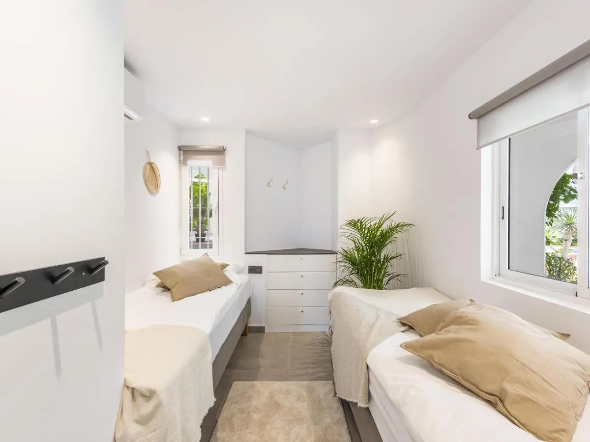 Azahara1 Beautiful Apartment Frontline Golf Марбелья Испания